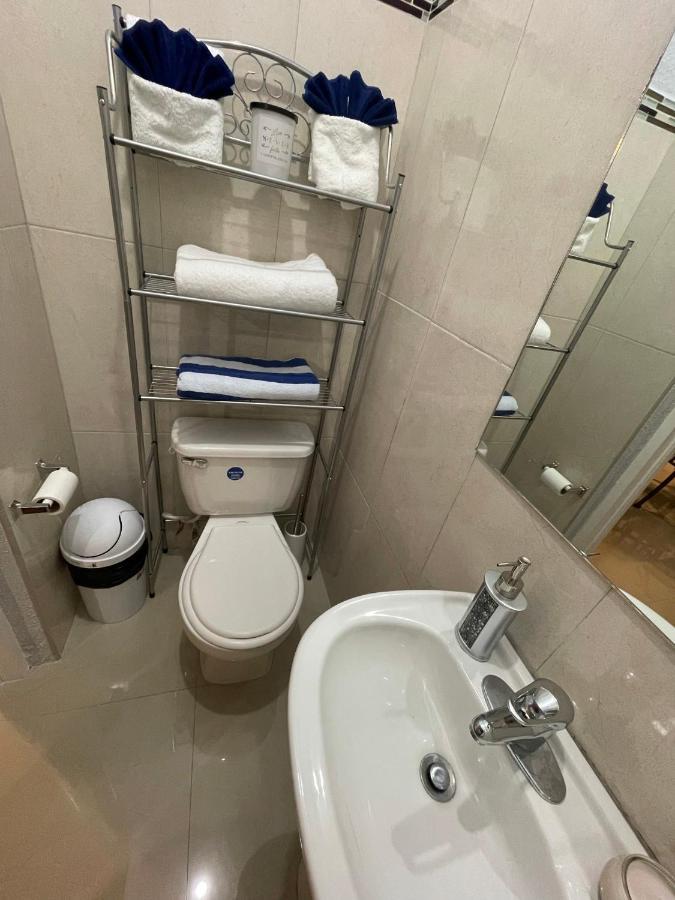 Jamrock Suites Kingston Luaran gambar