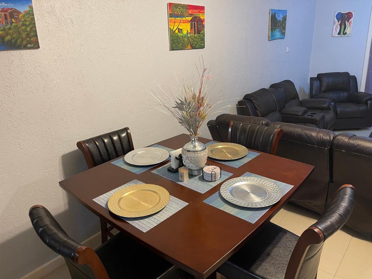 Jamrock Suites Kingston Luaran gambar